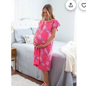 Gownies hospital gown in S/M, pink rose, with matching pillowcase